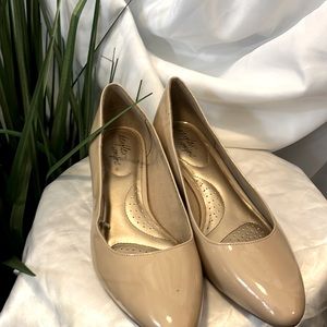 Dexflex Comfort Wedge synthetic pu